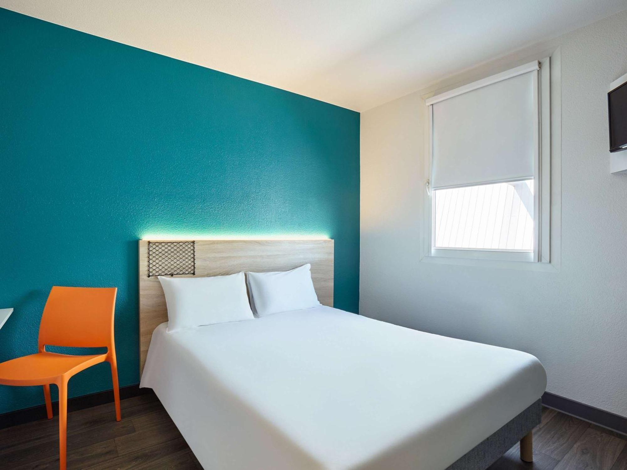 Hotelf1 Antibes Sophia Antipolis 발로리스 외부 사진