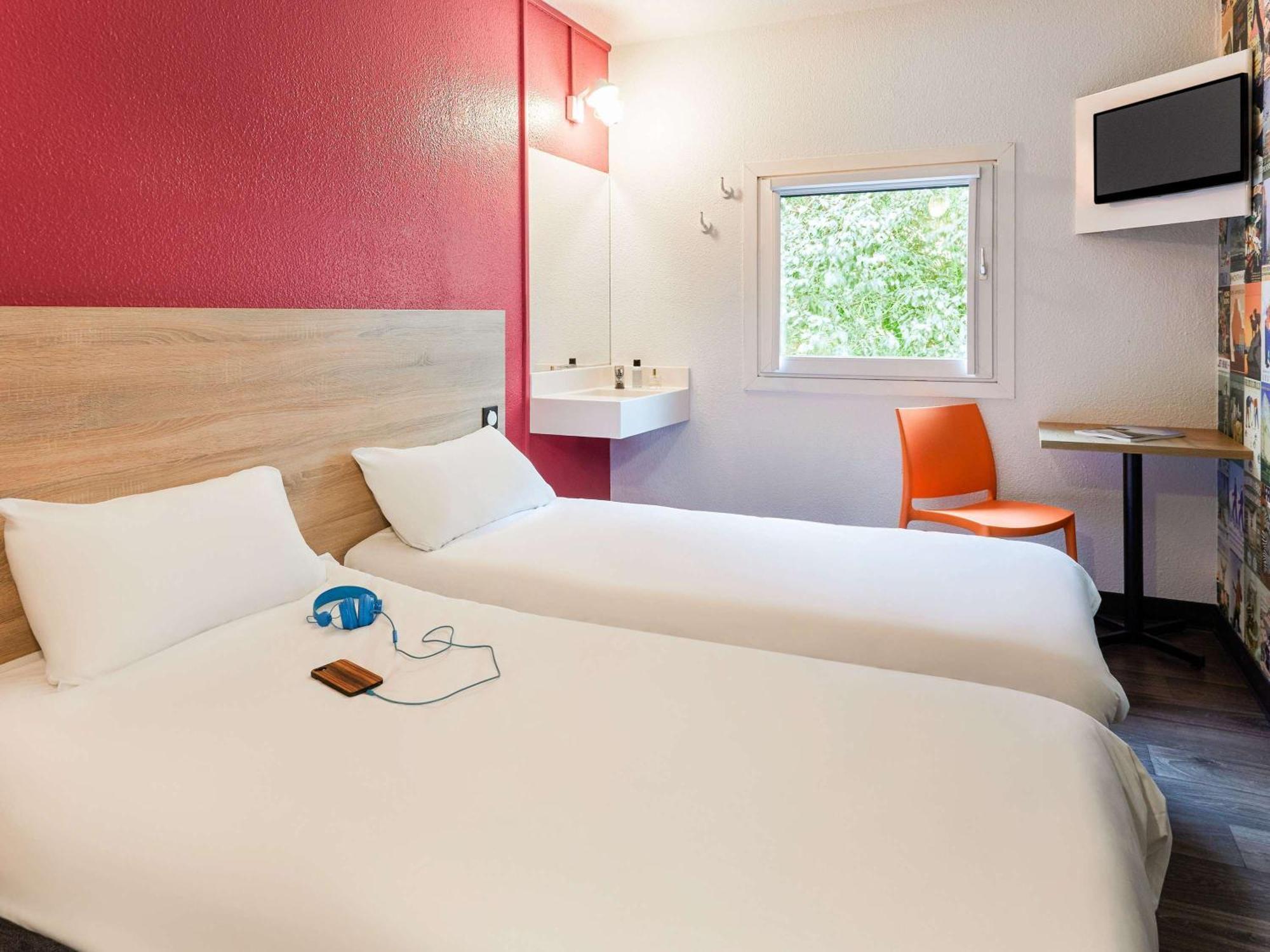 Hotelf1 Antibes Sophia Antipolis 발로리스 외부 사진